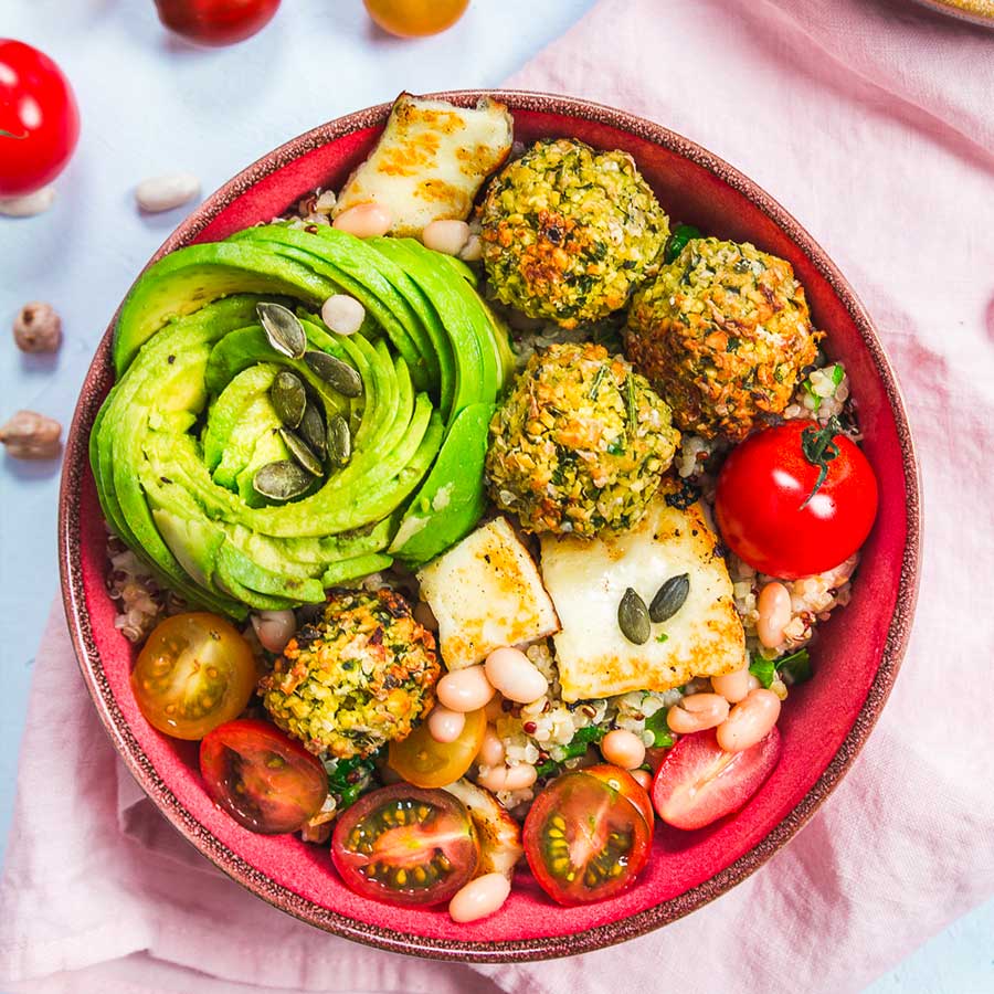 Salade quinoa, haricots & falafels